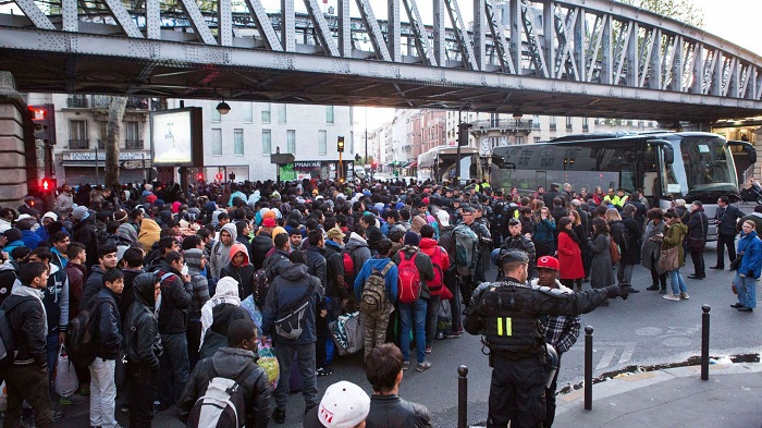 Paris : plus de 200 migrants évacués